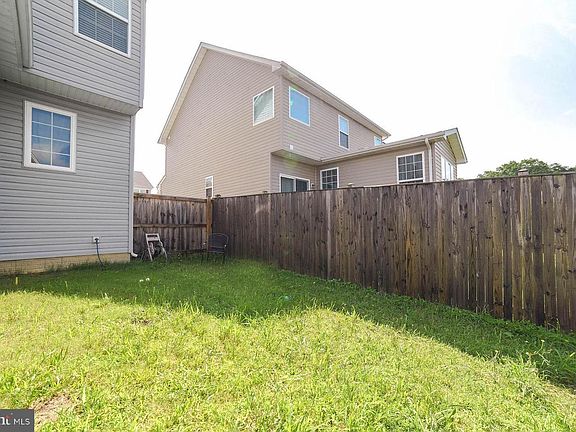 5th image of 22274 Scott Cir