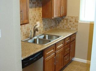 4609 Greenholme Dr APT 4, Sacramento, CA