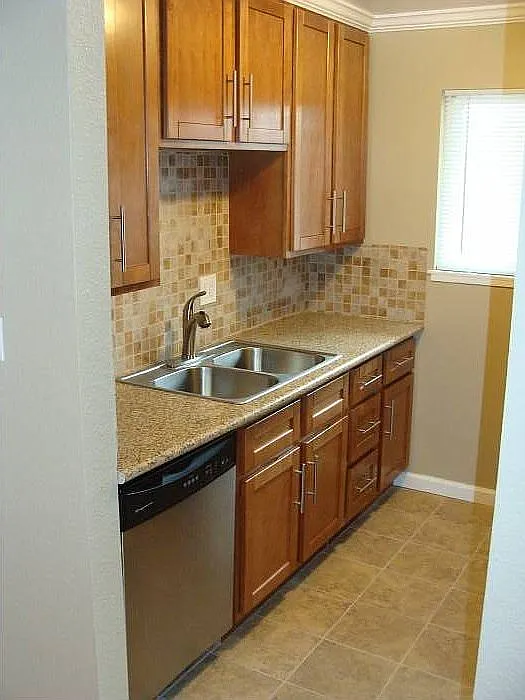 4609 Greenholme Dr APT 4 photo 1