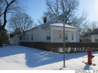 710 Methodist St, Carlyle, IL 62231