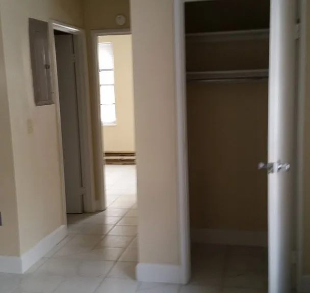 1605 Broadway St — Photo 8