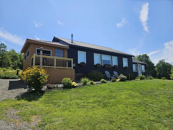 252 Voter Hill Road, Farmington, ME 04938