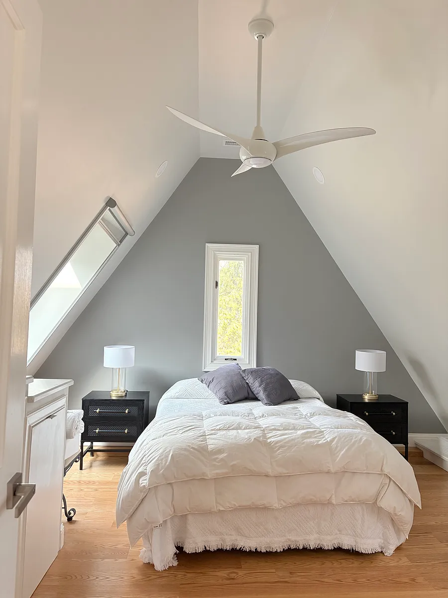 Photo 2 of 14 - 621 Gilbert Stuart Rd #3 - Saunderstown, RI Building Photo - 621 Gilbert Stuart Rd #3