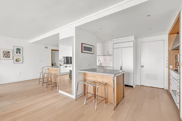 Rented by R New York | media 25