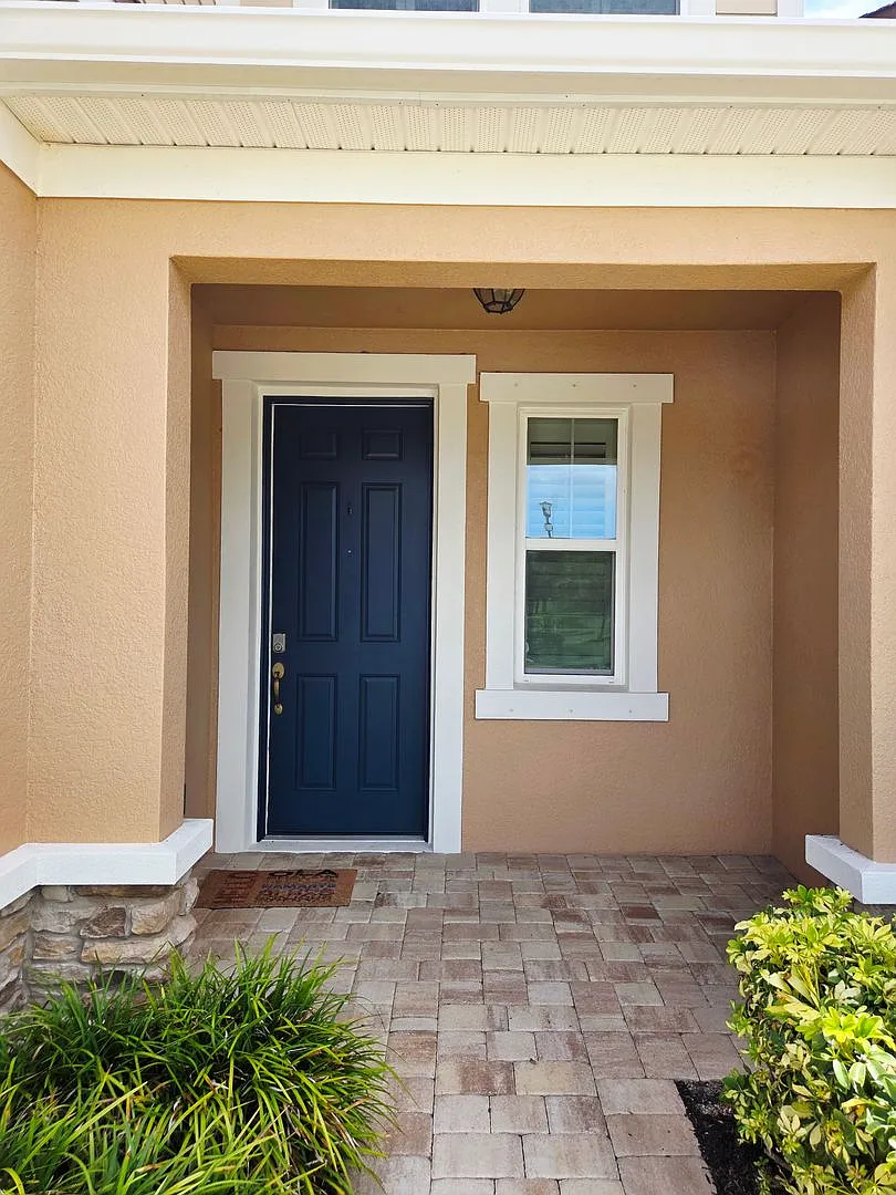 Furnished Sarasota Oasis Water Views Move-In Ready. Ask About Our $1,597 Move-In Credit! — Photo 2