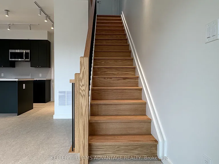 616 Delaware Ave N #D — Photo 6