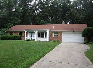 5625 Plantation Dr, Toledo, OH 43623
