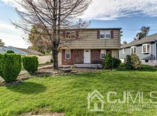 133 Schoder Ave, Woodbridge, NJ 07095