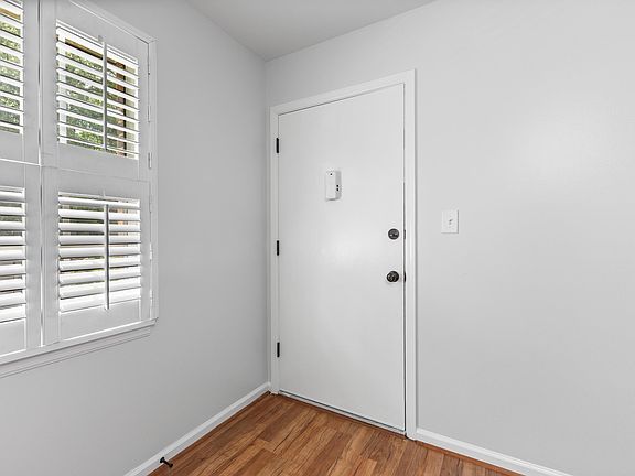 5th image of 2038 Montreat Cir APT D