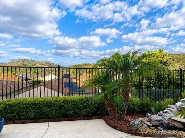 339 Calabrese St, Fallbrook, CA 92028