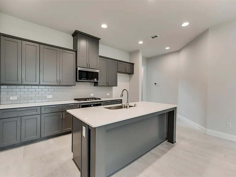 5908 Horsetail Dr — Photo 9