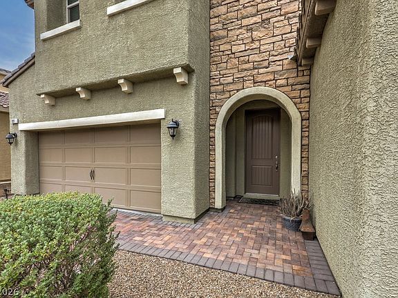 4th image of 991 Whitworth Ave