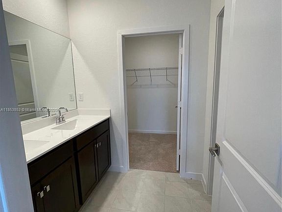 5th image of 1672 SE 8th Ave #16