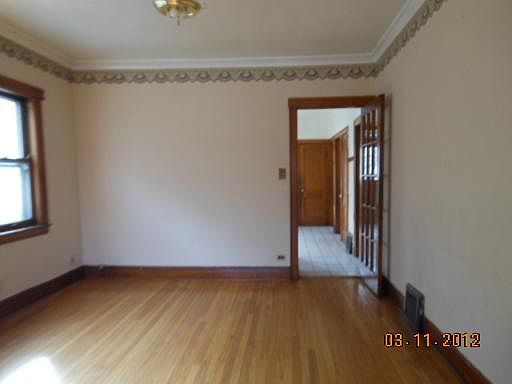 3rd image of 2806 S Cuyler Ave