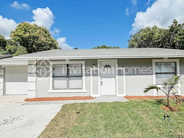 5825 Ithaca Cir W, Lake Worth, FL 33463