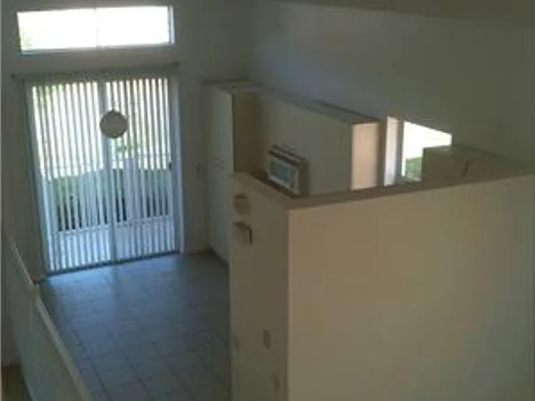 9829 Scribner Ln — Photo 3