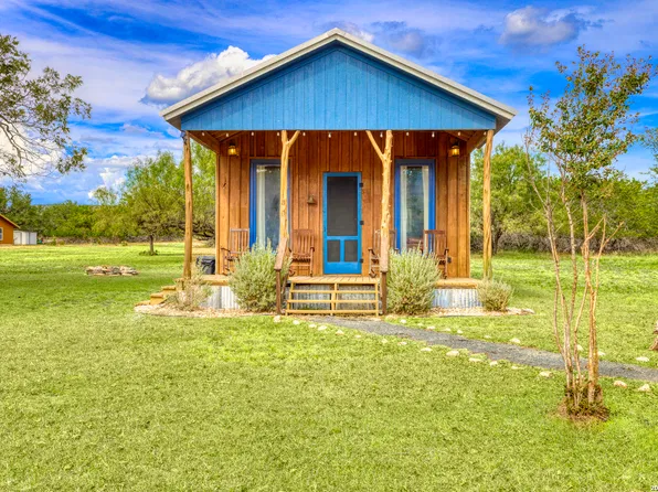 297 Squirrel Bend, ConCan, TX 78838