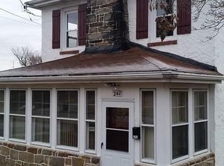 242 Haverford Rd, Folsom, PA 19033