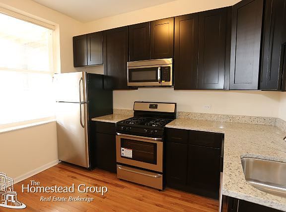 4th image of 1319 W Foster Ave #Twwoo
