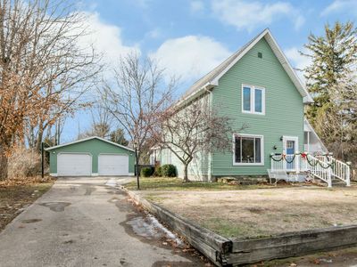 266 Bailey Ave, South Haven, MI, 49090