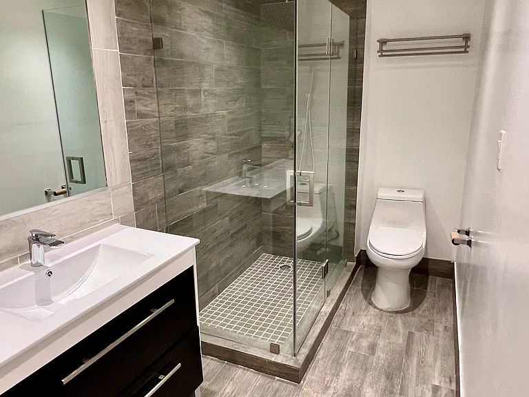 178 Lakeview Dr #201 — Photo 27