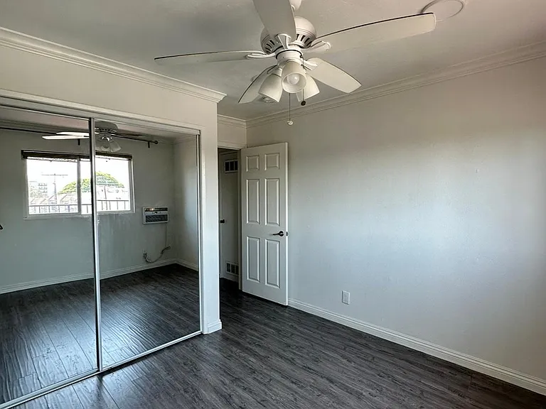 940 New Depot St #6 — Photo 11