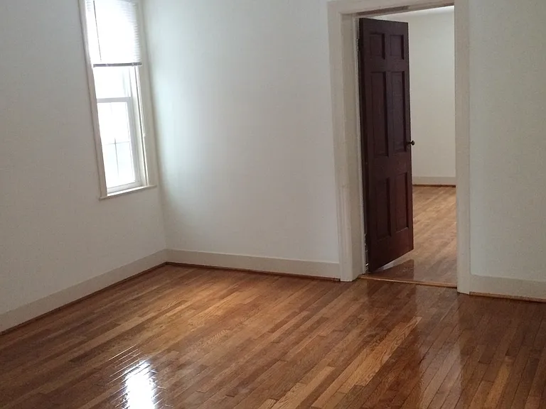 534 Logan St — Photo 12