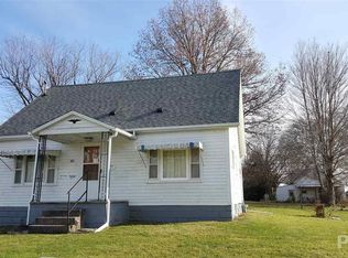 615 Grand Ave, Saint David, IL 61563