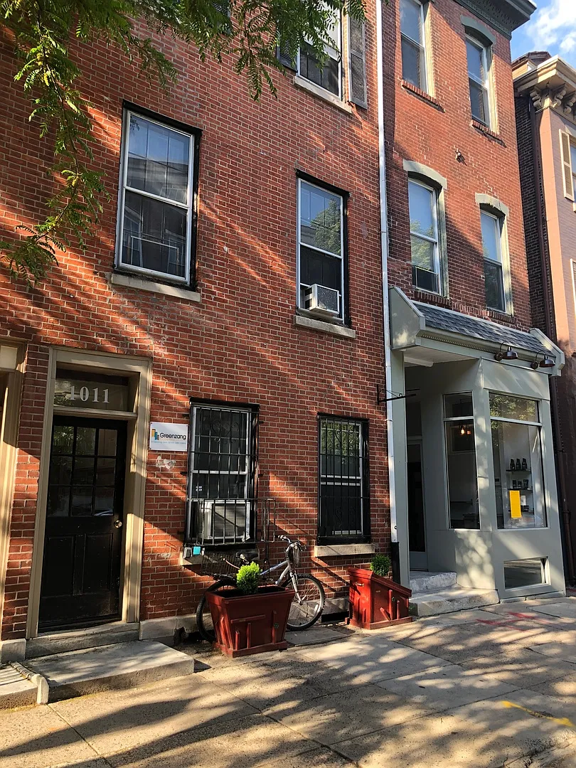 1009-1011 Spruce St #9-2F photo 1
