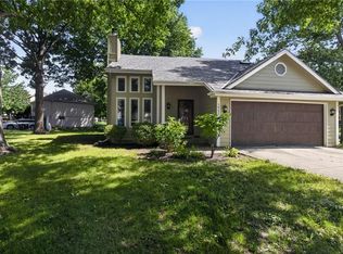 10425 N Campbell Ct, Kansas City, MO 64155