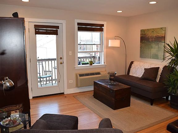 4th image of 5225 N Ashland Ave APT 3B