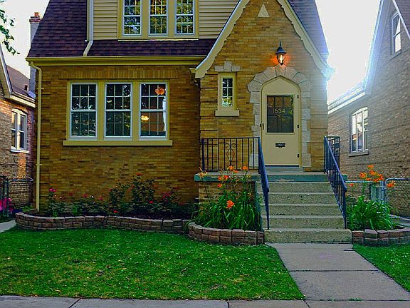 2nd image of 1634 S 61st Ct