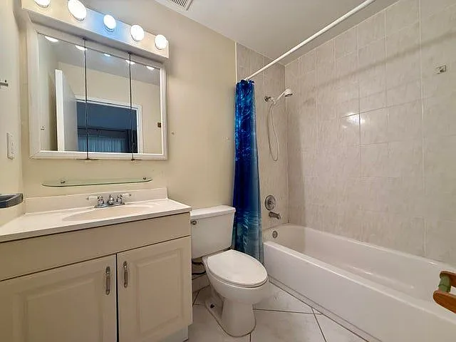 139 Tuscany Ln #B — Photo 9