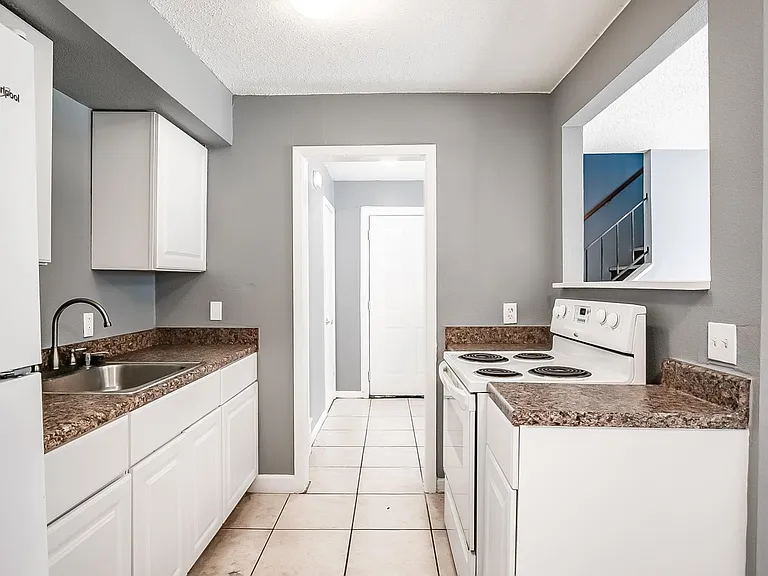 2215 Mission Hill Dr #104 — Photo 6