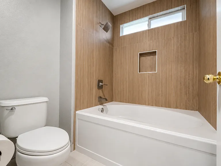 621 Pecan Dr — Photo 15