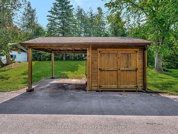 4th image of 14 Wychwood Dr E