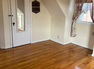 3 Olsen St #2, Valley Stream, NY 11580
