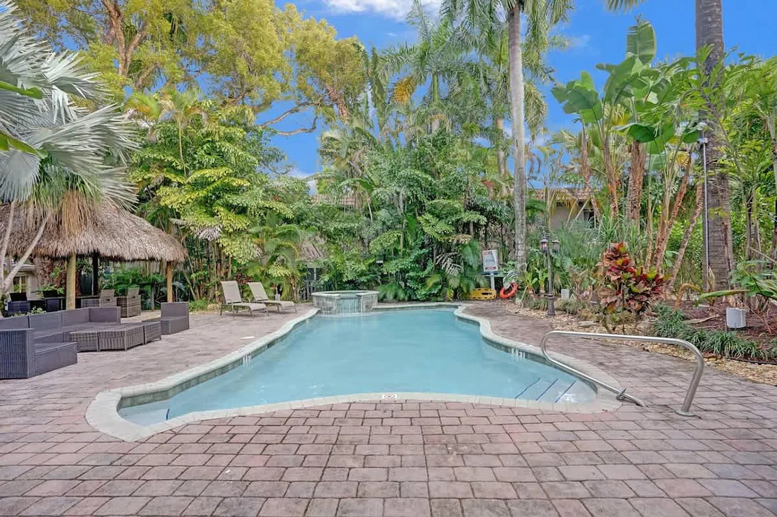 Studio, 1.0 bath, 4004 sqft, $1,994 — Photo 4