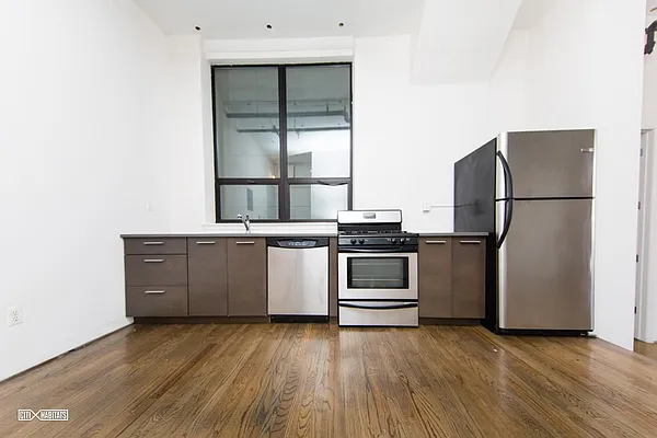 Rented by Citi Habitats | media 31