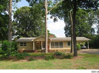 1612 Eastwood Dr, Kannapolis, NC 28083