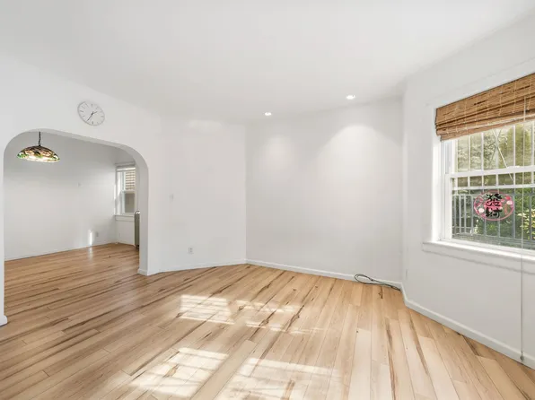 124 73rd Street image 13 of 21