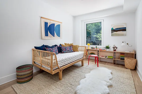 Sold by Douglas Elliman | media 4