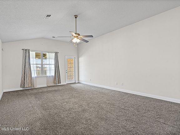 4th image of 2520 Rutherford Dr