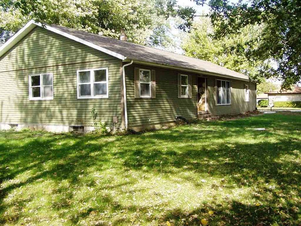 1st image of 50 Douglas Dr
