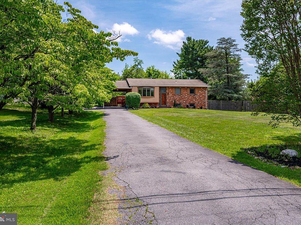 1st image of 15617 Allnutt Ln