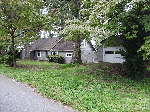 2nd image of 201 Merriman Rd