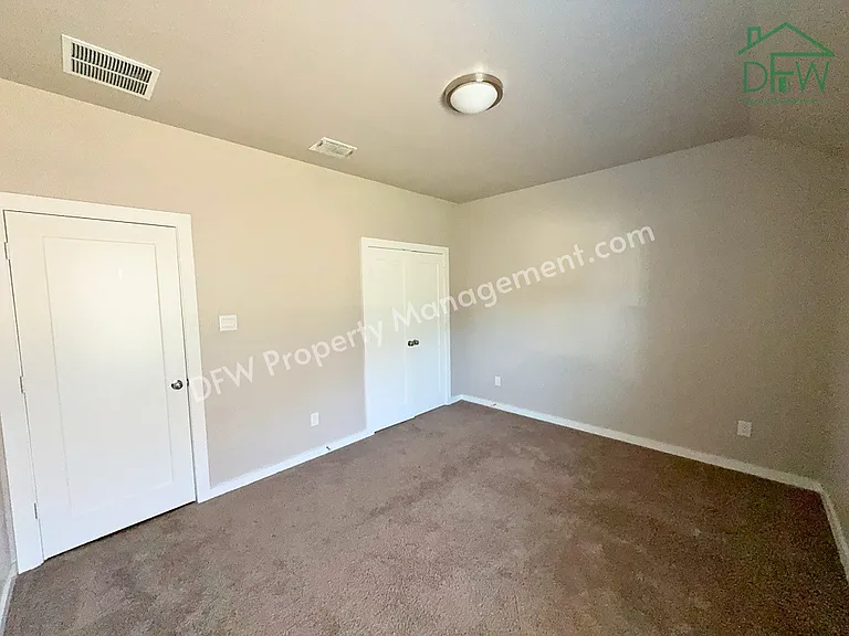 2508 Shakopee St — Photo 9