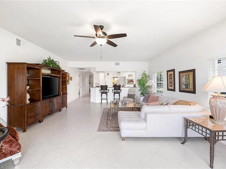 8177 Saratoga Dr #1001 — Photo 8