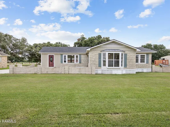 103 Sand Pebble Dr, Lafayette, LA 70506