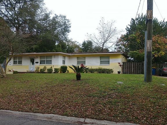 2nd image of 2349 Pine Summit Dr E